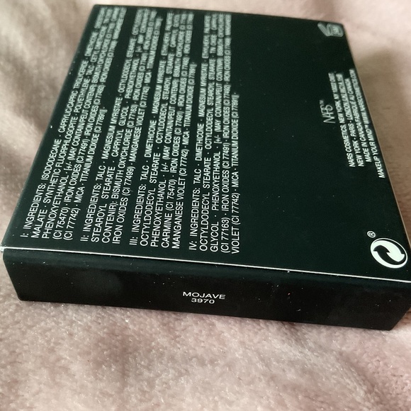 NARS Eyeshadow Quad - Mojave - new in box! - Picture 5 of 5
